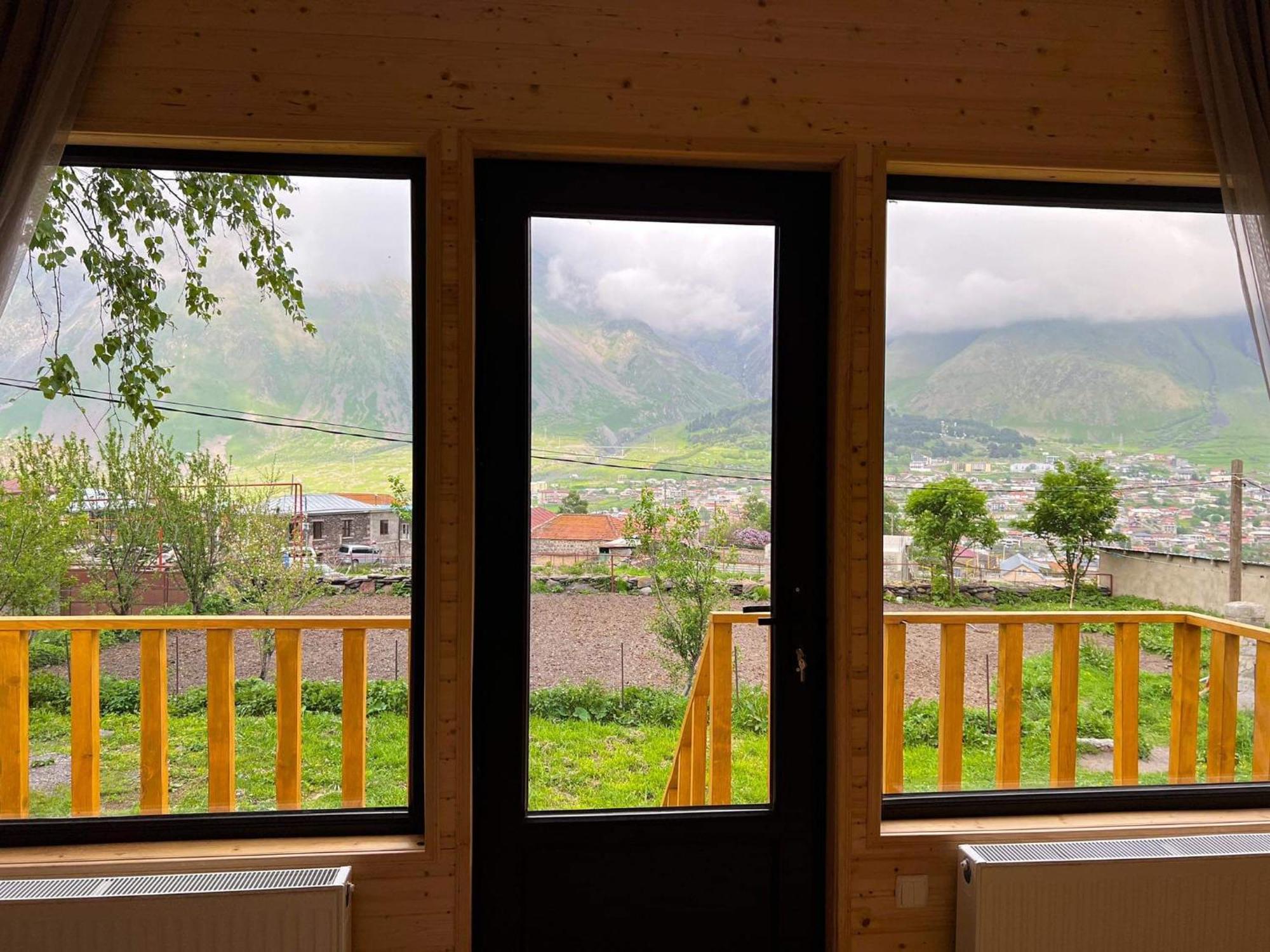 Pine Chalet Kazbegi Номер фото